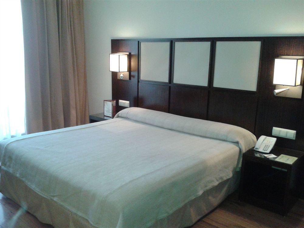 Hotel Isla De La Garena Αλκαλά ντε Ενάρες Εξωτερικό φωτογραφία
