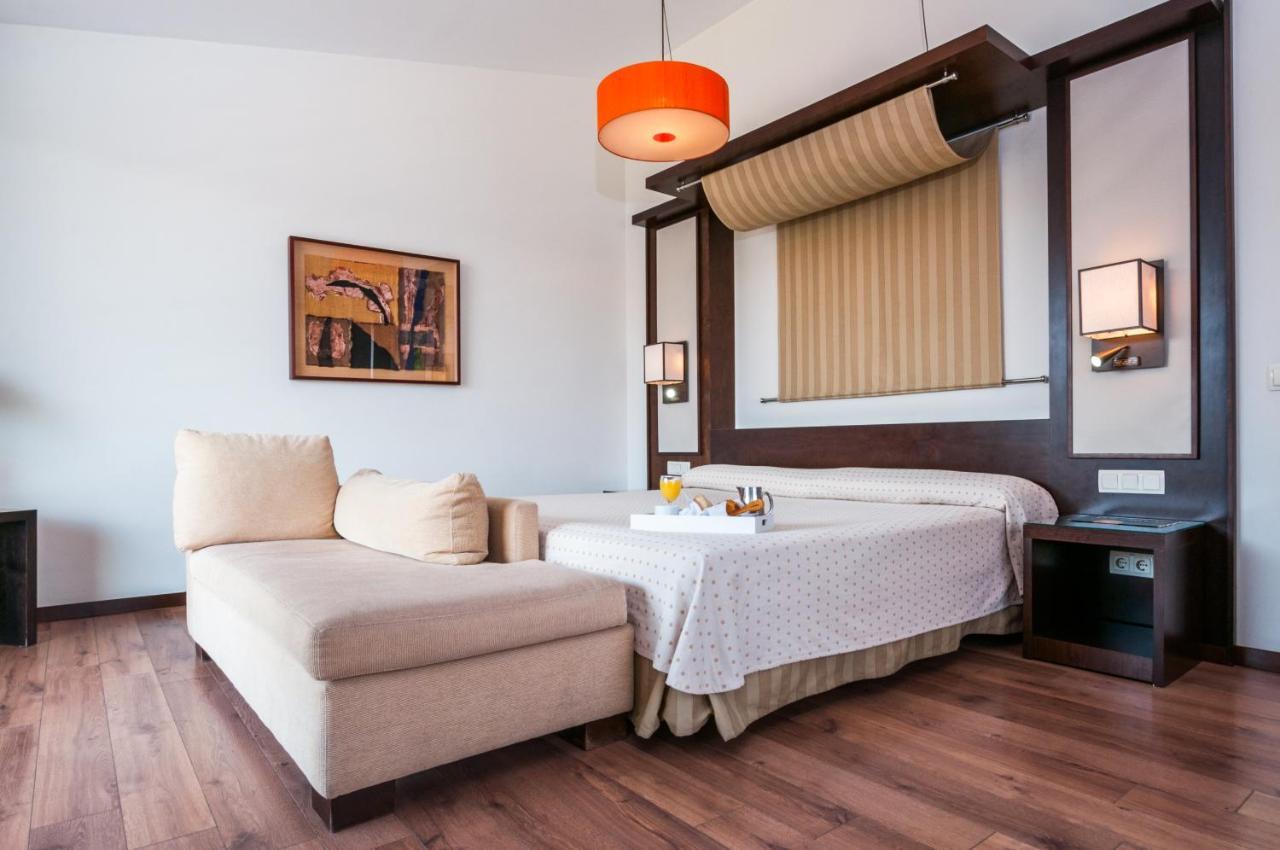 Hotel Isla De La Garena Αλκαλά ντε Ενάρες Εξωτερικό φωτογραφία