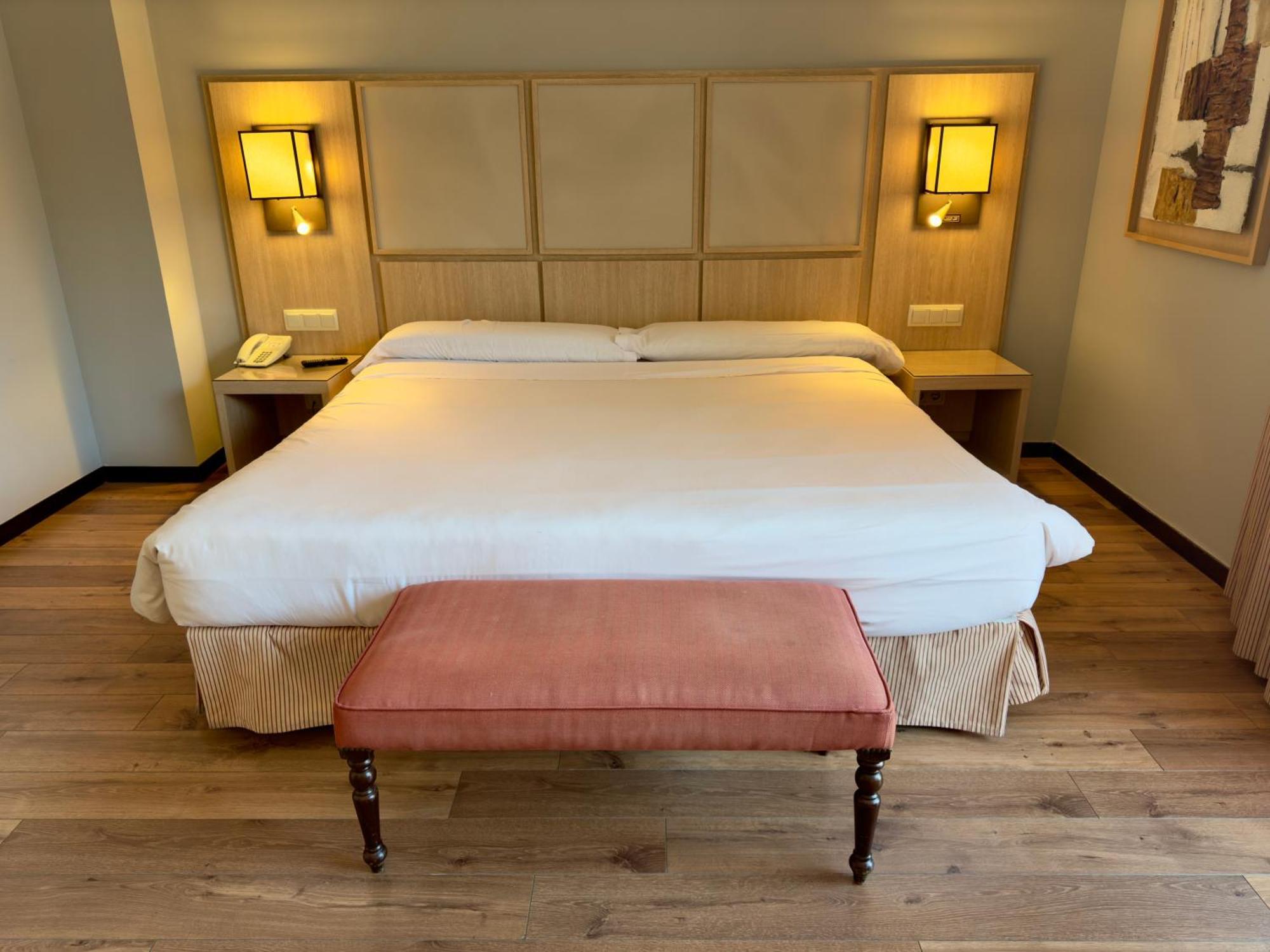 Hotel Isla De La Garena Αλκαλά ντε Ενάρες Εξωτερικό φωτογραφία
