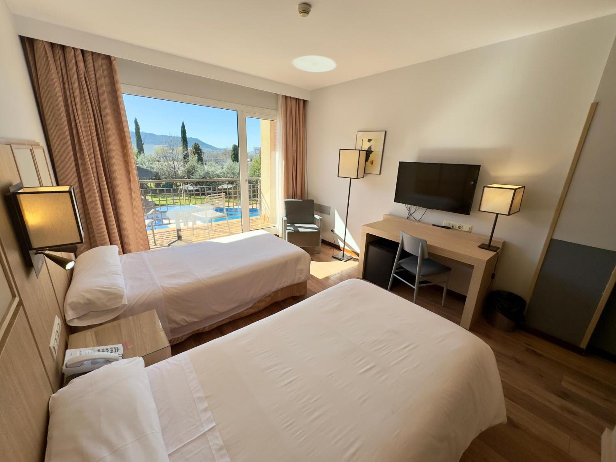 Hotel Isla De La Garena Αλκαλά ντε Ενάρες Εξωτερικό φωτογραφία