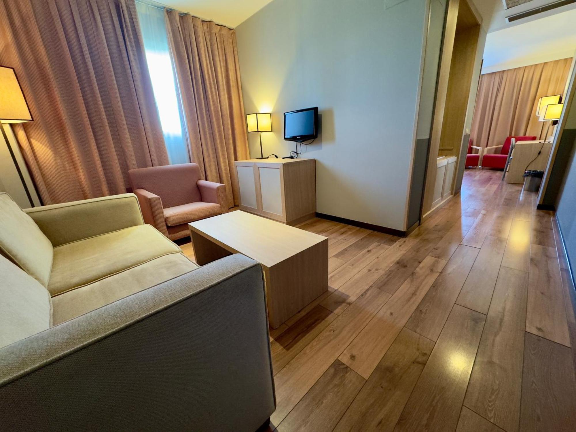 Hotel Isla De La Garena Αλκαλά ντε Ενάρες Εξωτερικό φωτογραφία