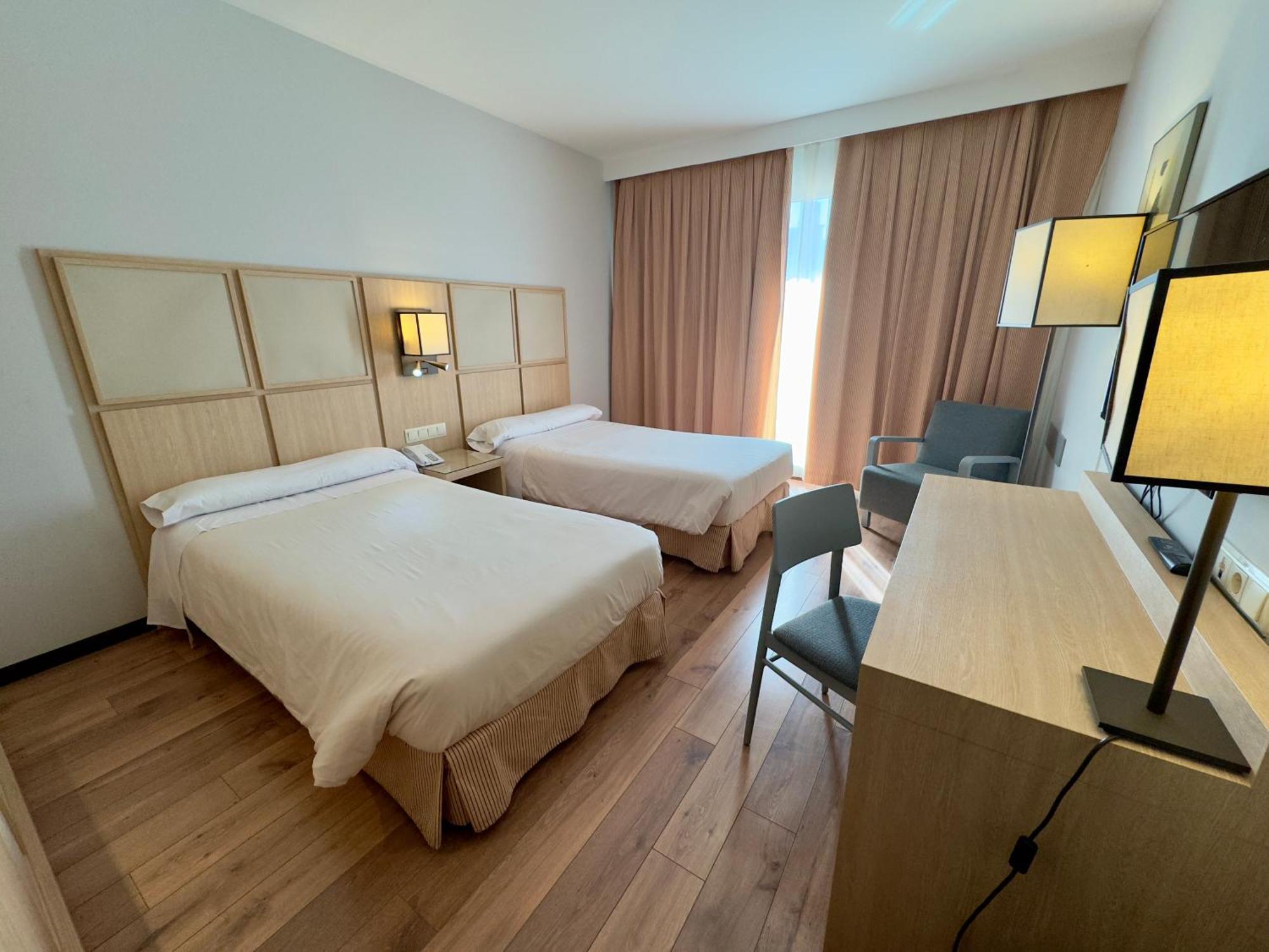Hotel Isla De La Garena Αλκαλά ντε Ενάρες Εξωτερικό φωτογραφία